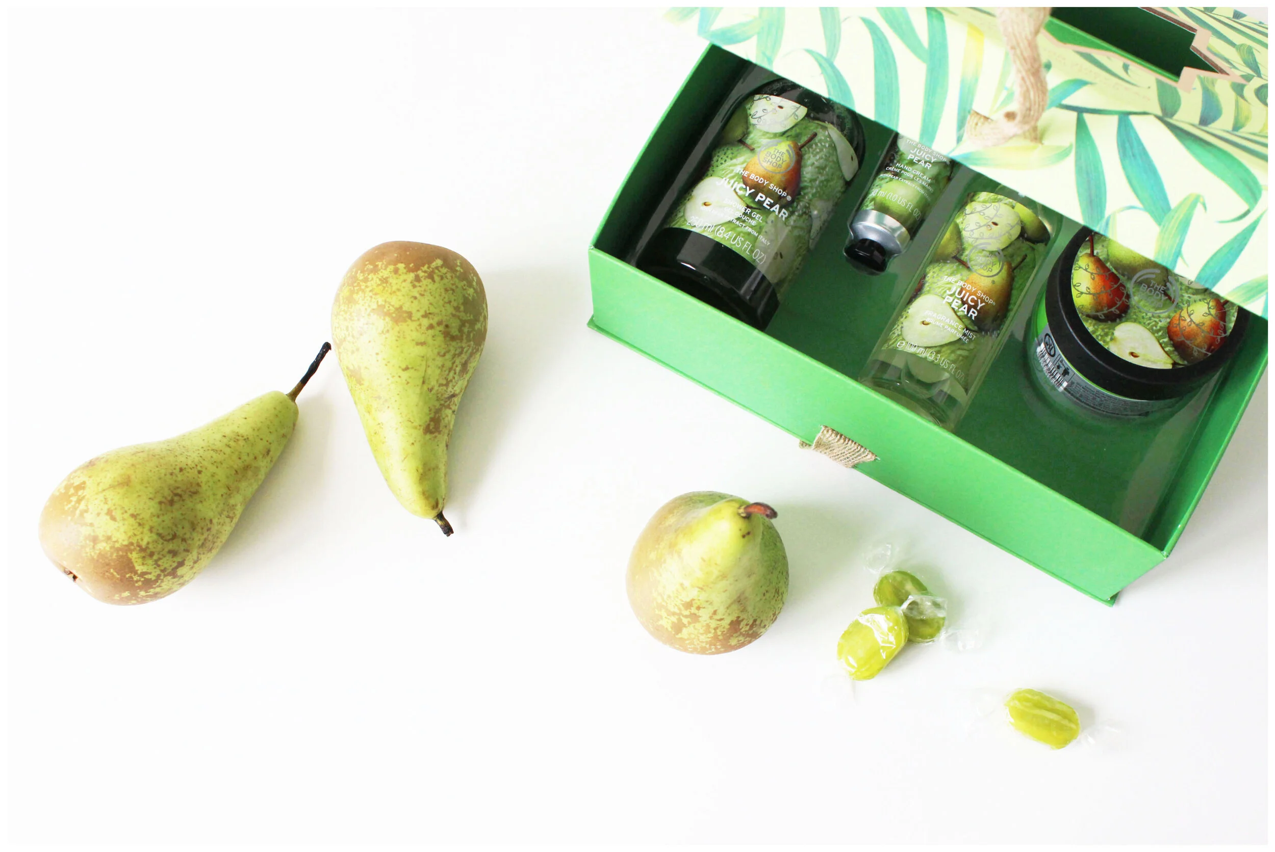 The Body Shop's Juicy Pear Boxset — Emma L.